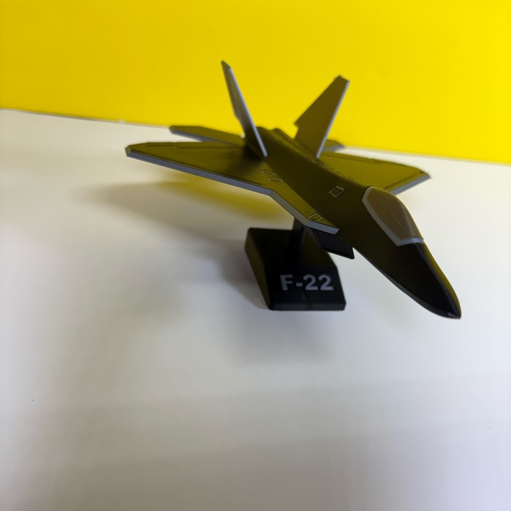 3D printed Lockheed Martin F-22 Raptor - Picture 2 of 5